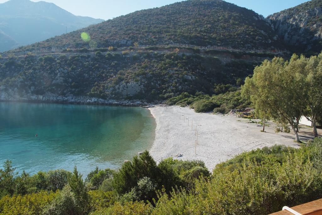 Secret Arcadia Bay - Maisonette Breathtaking Sea & Mountain View-Just On The Beach Agios Andreas  Esterno foto