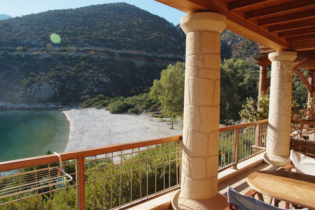 Secret Arcadia Bay - Maisonette Breathtaking Sea & Mountain View-Just On The Beach Agios Andreas  Esterno foto