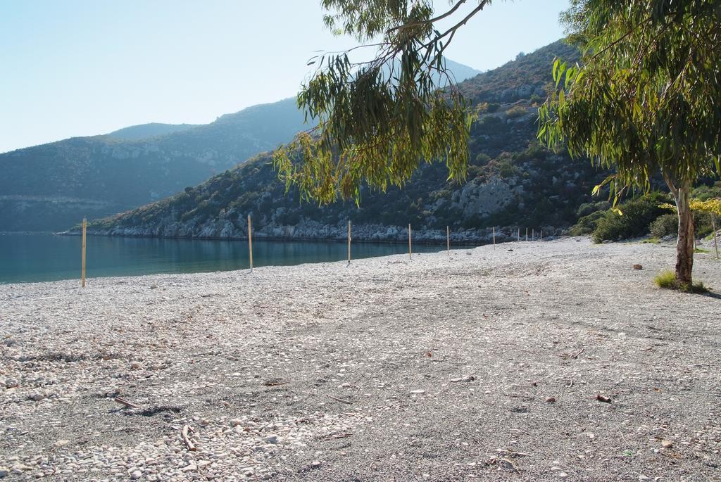 Secret Arcadia Bay - Maisonette Breathtaking Sea & Mountain View-Just On The Beach Agios Andreas  Esterno foto
